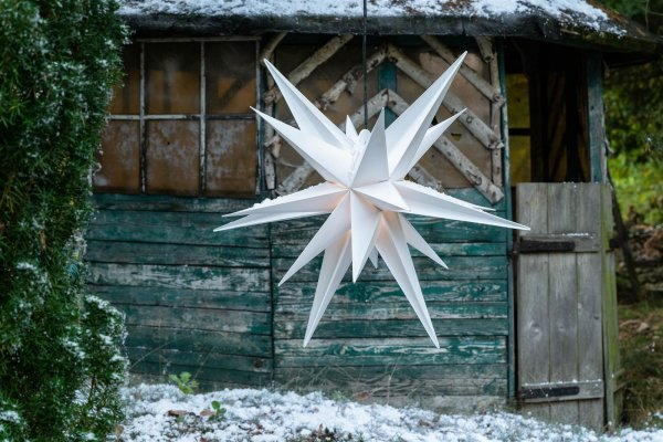 Novaliv Weihnachtsstern Dekostern | 80cm WEISS | Innen und Aussen |für Glühbirne E14 Gewinde mit Schuko Stecker | Weihnachtsdeko Stern beleuchtet