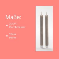 Sparset Stabkerzen LED mit Timer Klein+Groß TAUPE GRAU 4 Stück indoor - 6 Stunden ECHTWACHS 18cm+23cm Höhe für Kerzen 2,2cm Durchmesser 2 AAA Batterien notwendig LED Stabkerzen flackernde Flamme